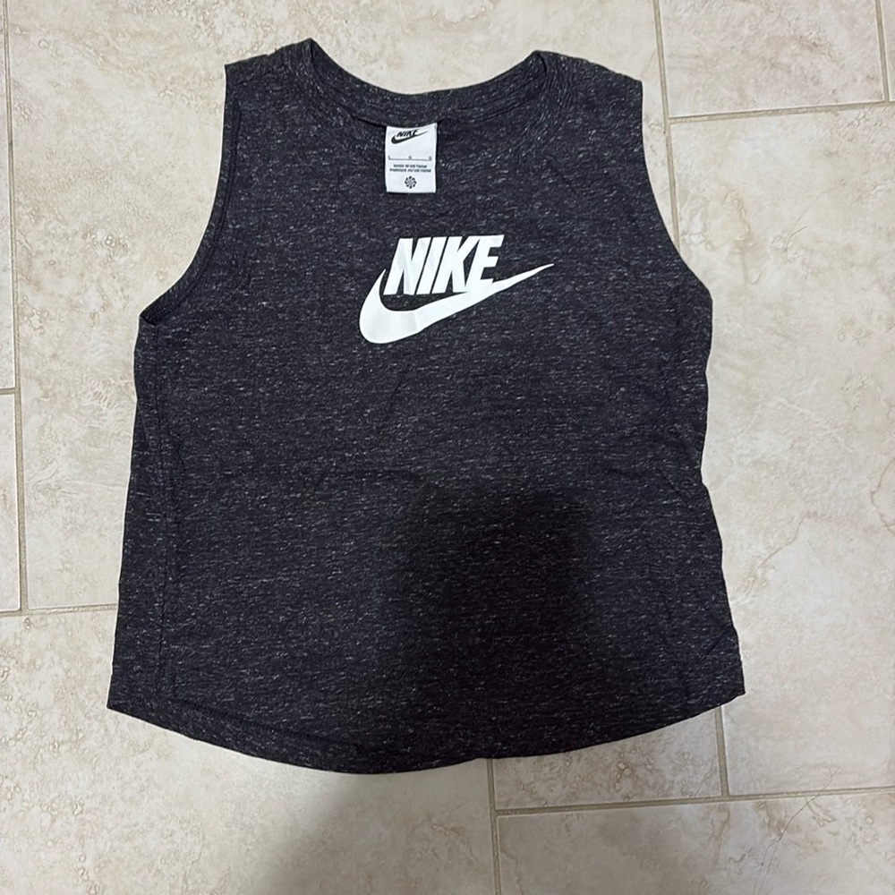 Nike tank
